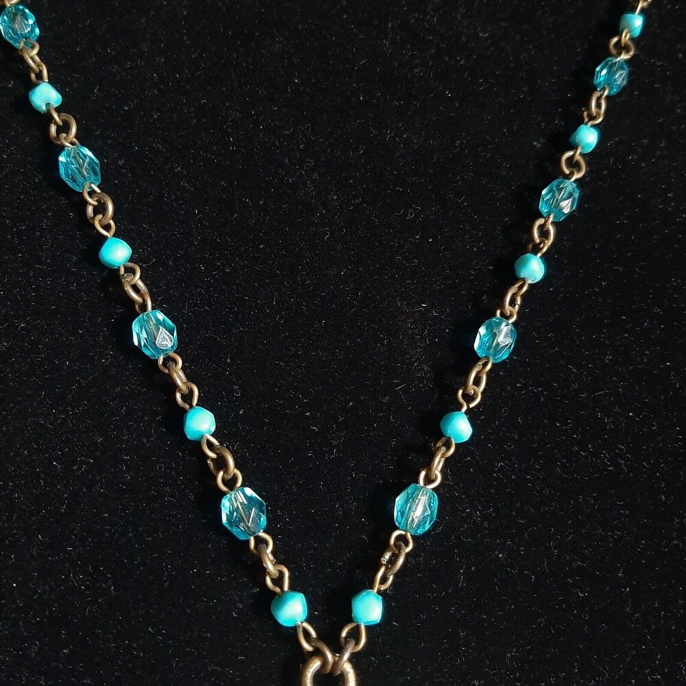 Beautiful Southwestern Pendant with Abalone Shell Texture on a Beaded Chain - Picture 4 of 5